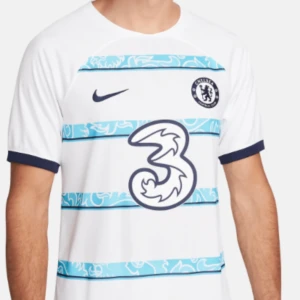 Chelsea tröja - Helt ny Chelsea tröja, fick den som födelsedagspresent men den är en storlek för liten för mig. 