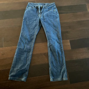 Gant jeans!! - Säljer dessa snygga jeans eftersom att dem är för stora för mig!! 