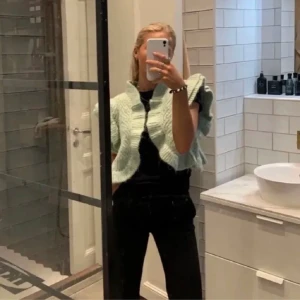 Kofta - Superfin kofta från Zara💞Använd några få gånger (Lånad bild) Storlek S🤍 Köparen står för frakt. 