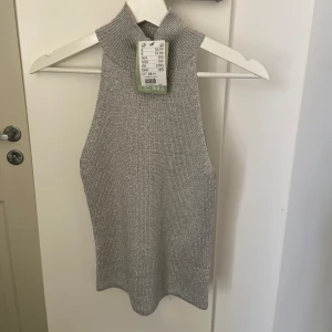 NY topp hm - Helt oanvänd! Så fin!