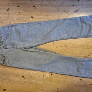 Sköna Hugo boss jeans  - 31 midja 32 längd