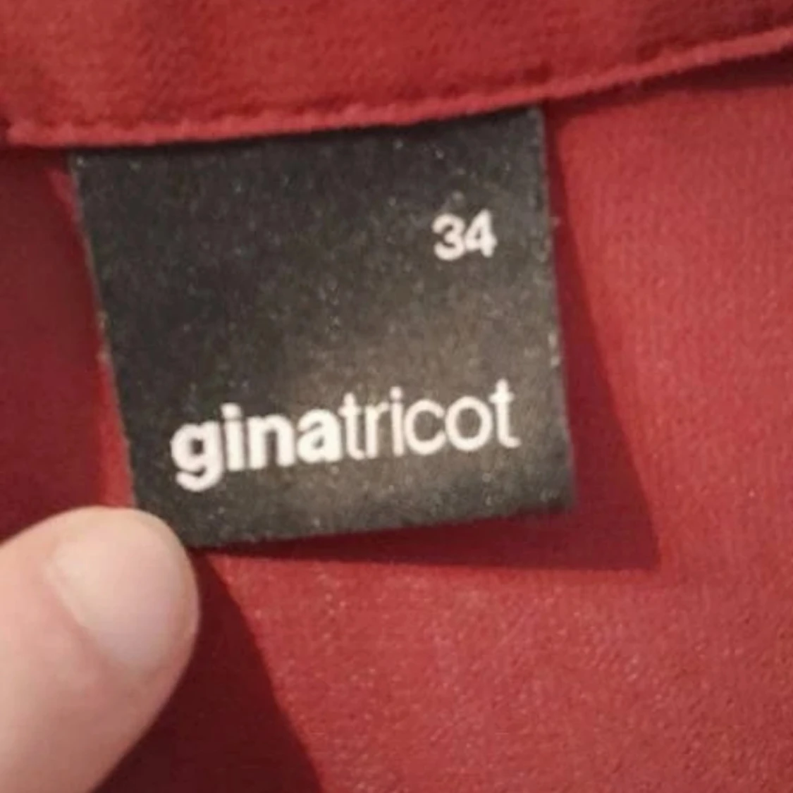 Vinröd blus xs  - 90