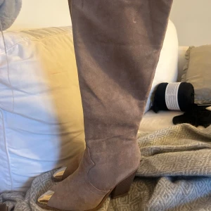 Cowboy boots - Bruna Cowboy boots i storlek 39, aldrig använda