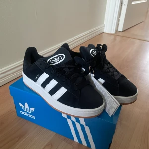 Campus 00 svart - Helt nya campus med lapp på och orginallådan. Pris kan diskuteras.