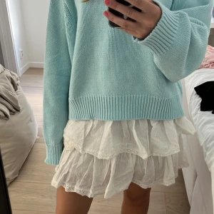 Kjol  - Så fin kjol som inte kommer till användning länge. Skiv för fårgor eller funderingar 🥰❤️