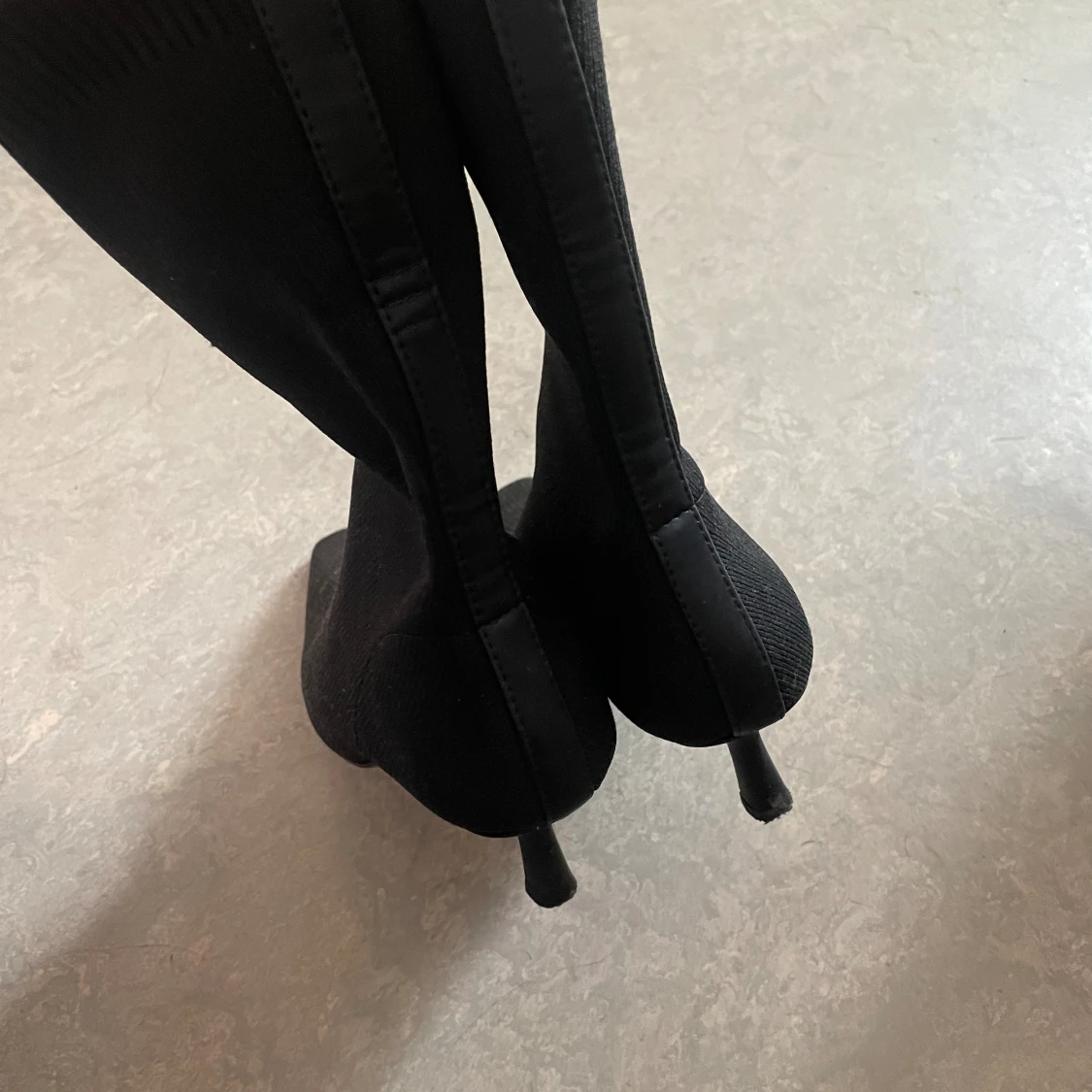 Nya fräscha skor med liten klack - 90