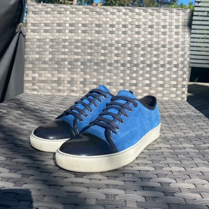 Lanvin - Hej! Säljer nu ett par riktigt snygga lanvins perfekt inför sommaren! | skick 9/10 | Storlek är uk 6 vilket på Lanvins motsvarar ungefär 42 | Inget og tillkommer därav priset.