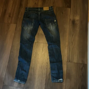 Dondup jeans  - Säljer ett par dondup Jeans storlek 30
