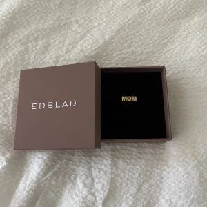 Signet Ring MOM  - Nypris; 399kr Mitt pris; 200kr+frakt