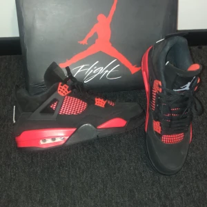 Jordan 4 red thunder - Inte använda