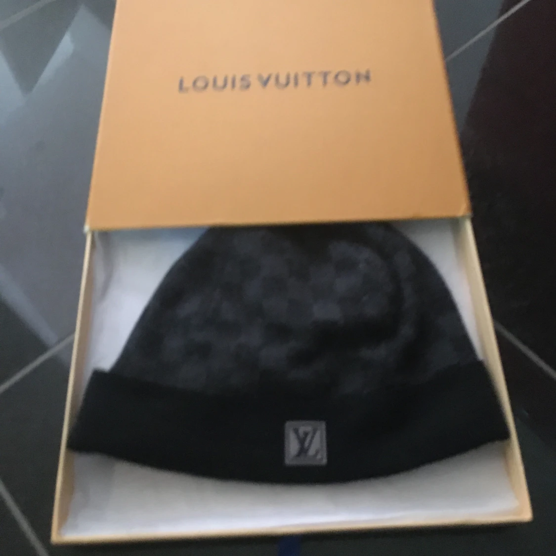 Byter och säljer den e äckta