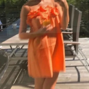 Sommar klänning - Super fin sommarklänning från Hm. Går ej att köpa ny.