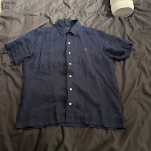 Ralph lauren skjorta - Säljer då den sitter lite för stort på mig