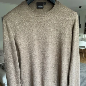 Oscar Jacobsson Tröja - 100% Bomull Storlek M Använd 2 ggr