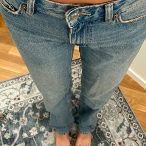 Raka blå jeans - Jätte coola raka blåa jeans. I nytt skick, Endast testade. 