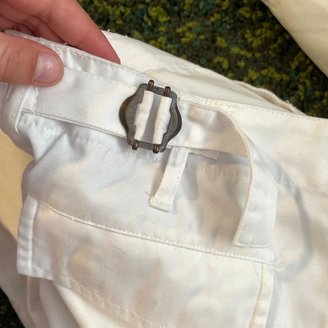 Vita militär och cargobyxa - 90