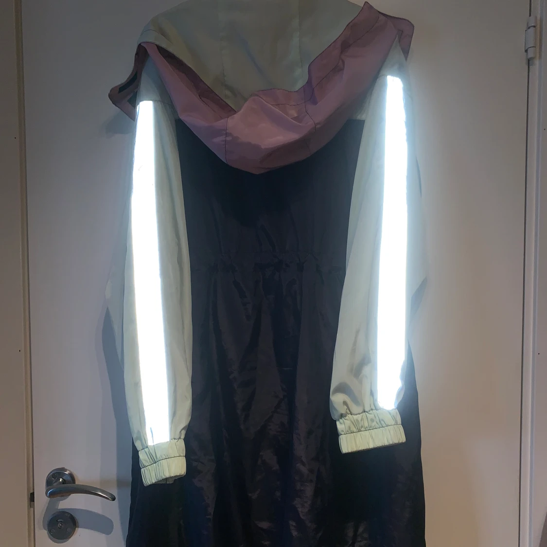 Regnjacka med luva & reflex - 90