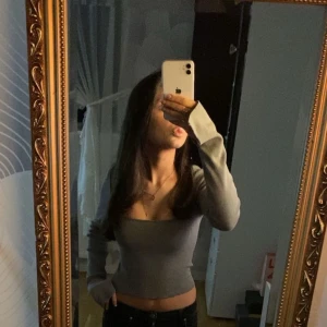 Tröja  - Använd 1 gång  Original pris 299kr