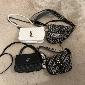 Väskor - Första väska och tredje väska som är fortfarande kvar