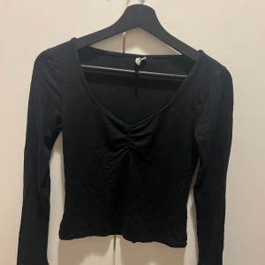 Tröja  - Storlek xs, använt bra skick 