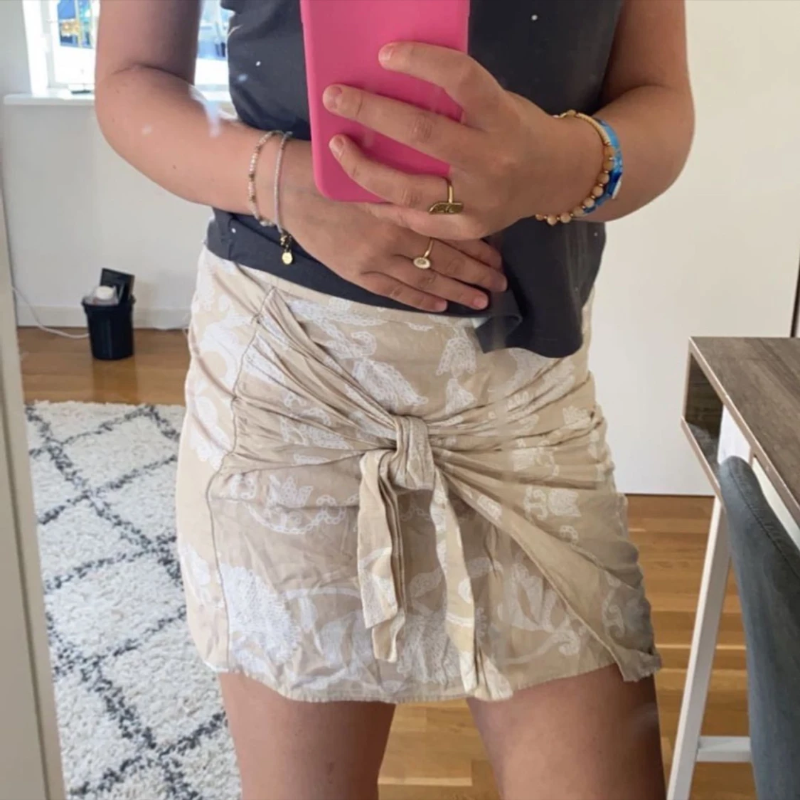 Udgået zara nederdel