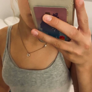 linne - jöttefint linne från new yorker. aldrig använt. köpt för 75kr säljs för 20kr 