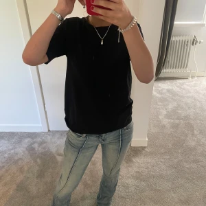 Jeans - säljer dessa jeansen därför de ej kommer till användning. som nya. 