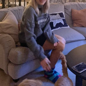 Stickad tröja - Stickad tröja, oversized. 