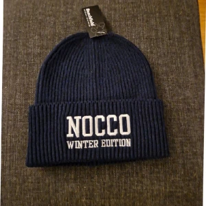 Nocco winter limited edition mössa  - Hej, säljer min nocco mössa, så kontakta mig priv och ge prisförslag!