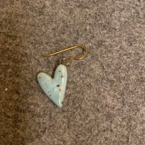 Örhängen keramik - Aldrig använda. Material och märke okänt. 