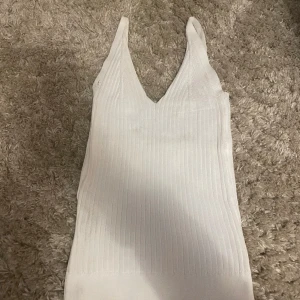 Linne  - Vitt linne som jag aldrig har använt