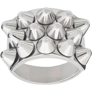 Edblad ring - Säljer min Edblad ring för den har nlivit för liten för mig, inga synliga repor bara några få på insidan av ringen som man inte ser när den är på❤️ nypris: 399kr