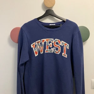 Blå sweatshirt - Scotch & Soda  - Blå sweatshirt - Scotch & Soda 