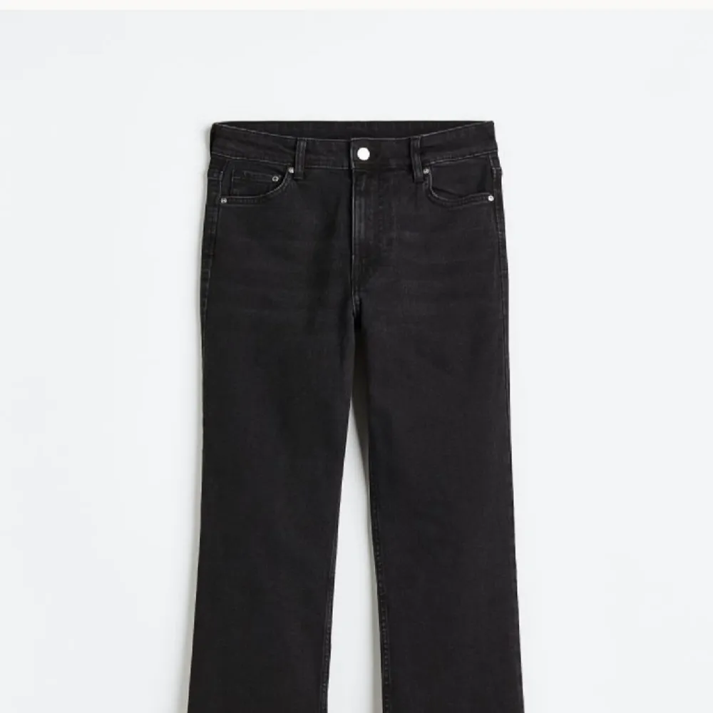 använt dessa ungefär tre gånger, i fint skick, köpte dom för 299kr . Jeans & Byxor.