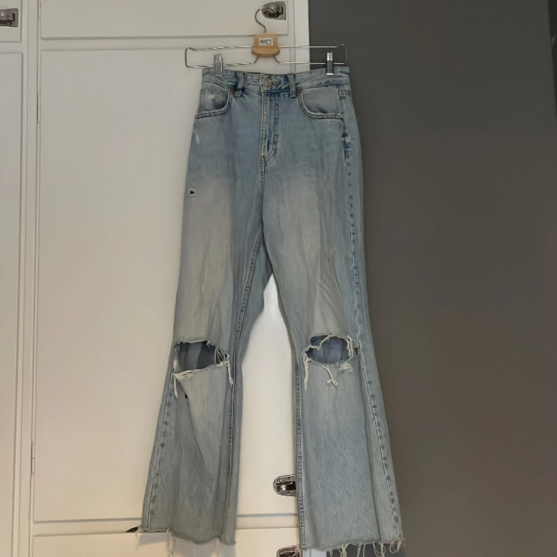 Högmidjade jeans från zara