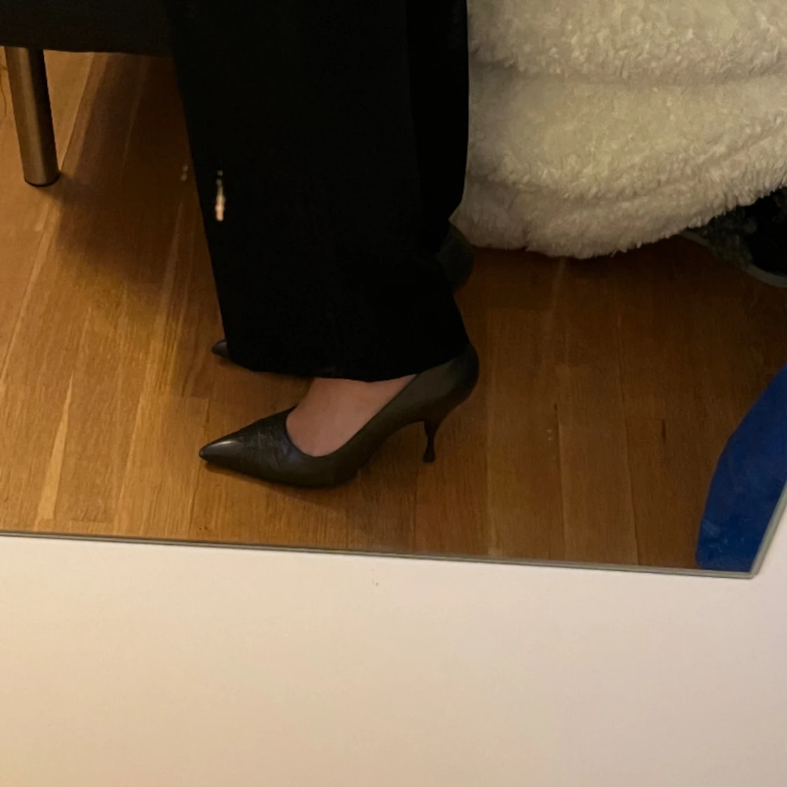 Mörka klackar  - 90