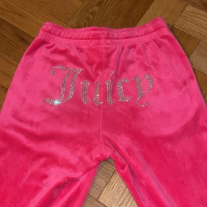 Jucy byxor rosa storlek xxs - Nästan aldrig använt 