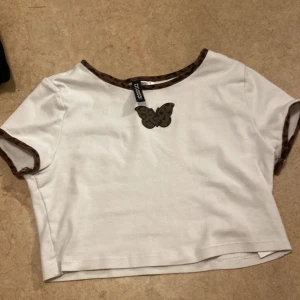 Magtröja - Magtröja i bra skick använd cirka 5gånger. Inte riktigt min stil därför jag säljer❤️