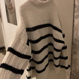 Tröja - En stickad tröja från lager 157, knappt använd 