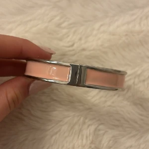 Armband silver - Jättefint armband i bra skick 💕