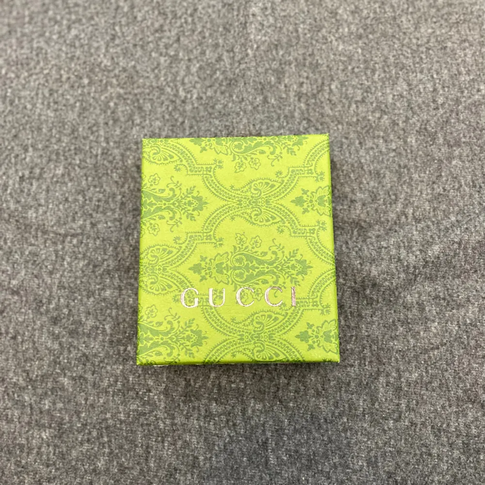 Gucci wallet✅ Size: one size Quality: 10/10 brand new Skriv i dm för mer info.. Accessoarer.