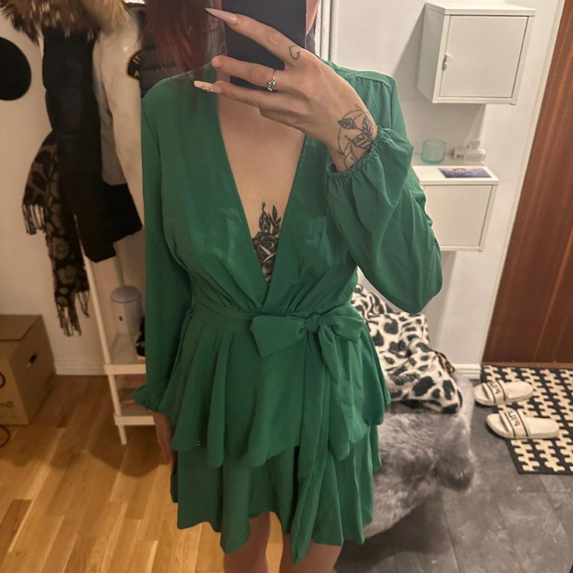 jättefin grön klänning
