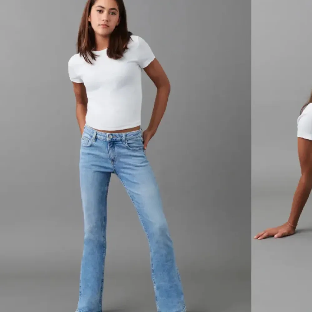 Blå bootcut jeans från ginatricor dem är i storlek 158-164 ❤️ de har ett litet håll på ena knäet . Jeans & Byxor.