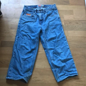 Empyer baggy jeans  - Empyer jeans xs klippta sönder vid fötterna