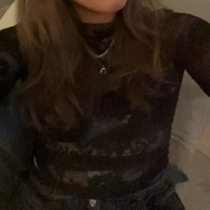 Spetströja - Lite stretchig och perfekt till fest 