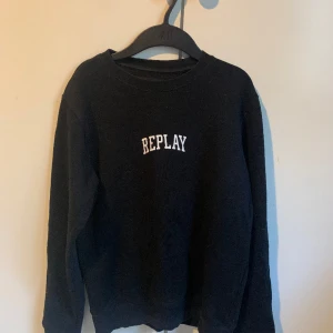 Replay Tröja - Väldigt bra skick använd ett fåtal ggr  Storlek S  Bvsa