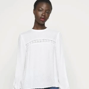 Jätte fin blus från only💘 - Jätte bra skick💘