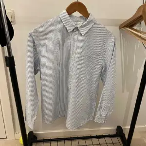 Perfekt skjorta till sommaren. 10/10 skick. 