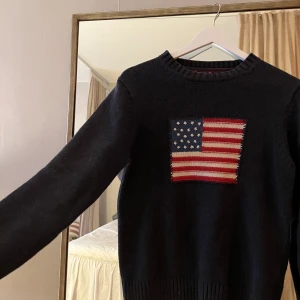 Stickad gant - Stickad tröja, jättebra skick!