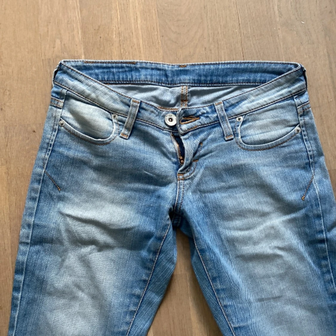 Lågmidjade jeans